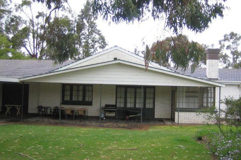 Pinkerton Hill Naracoorte - Accommodation Gladstone 4