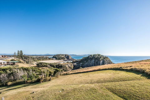 A PERFECT STAY - A Frame - Accommodation Gladstone 5