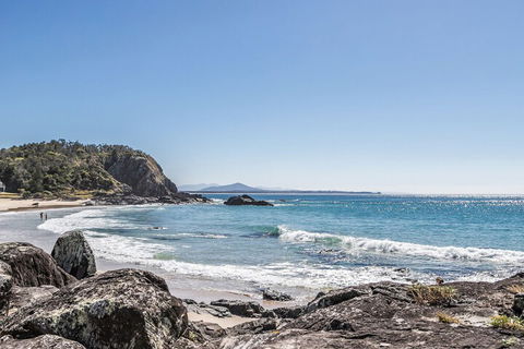 A PERFECT STAY - A Frame - Accommodation Gladstone 2