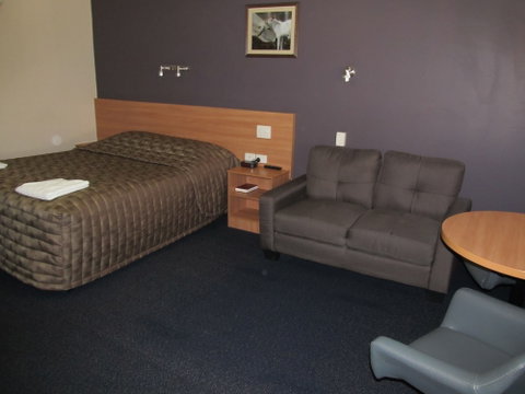 Sun Palms Motel - Accommodation Gladstone 6