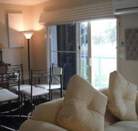 Golf View Apartment 7 - Accommodation Gladstone