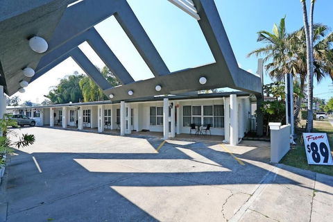 Q Express - Accommodation Gladstone 1