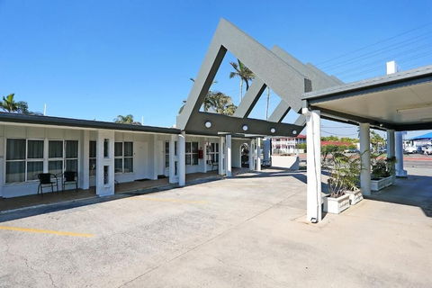 Q Express - Accommodation Gladstone 2