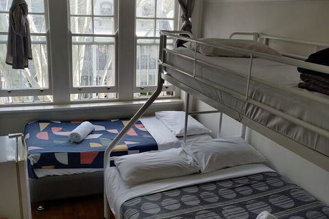 Highfield Hotel - Accommodation Gladstone 4