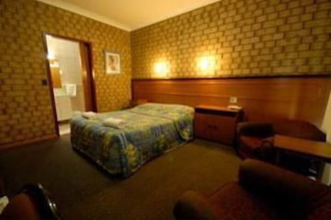 Pavlos Motel - Accommodation Gladstone 4