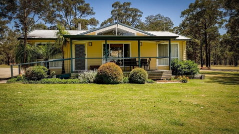 The Grange On Hermitage - Accommodation Gladstone 1