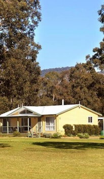 The Grange On Hermitage - Accommodation Gladstone 4