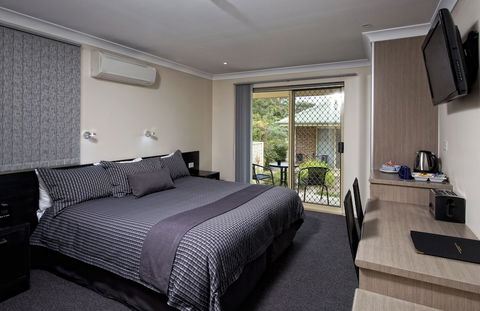Dolphin Shores - Accommodation Gladstone 6
