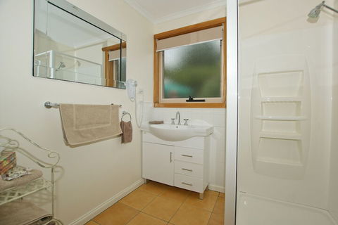 Sherwood View Accommodation - Accommodation Gladstone 7