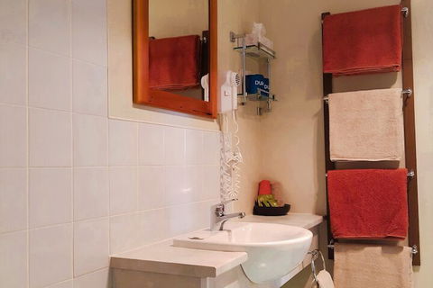 Sherwood View Accommodation - Accommodation Gladstone 5