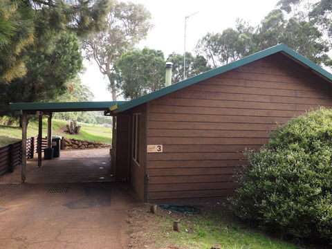 Augusta Sheoak Chalets - Accommodation Gladstone 4