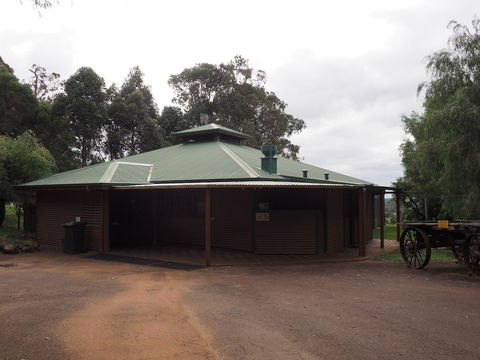 Augusta Sheoak Chalets - Accommodation Gladstone 0