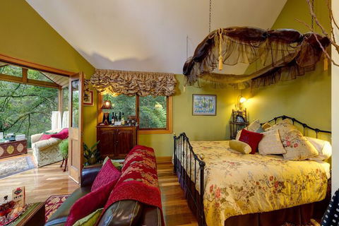 Arcadia Cottages - Accommodation Gladstone 5