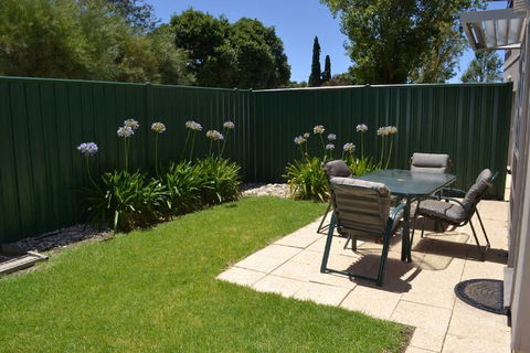 Barossa Valley Apartments - Accommodation Gladstone 1