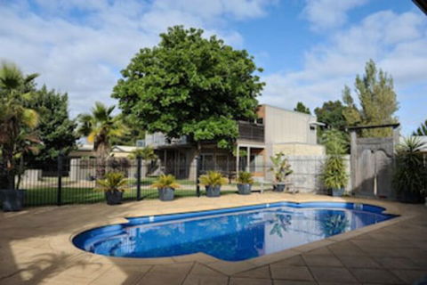 Barossa Valley Apartments - Accommodation Gladstone 0