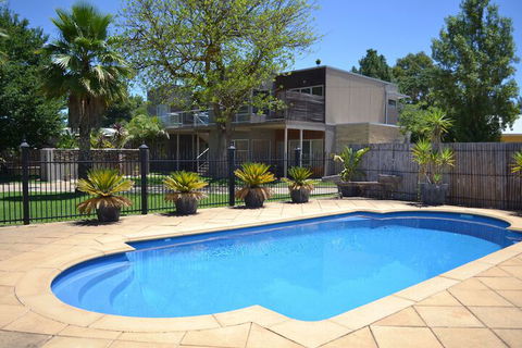 Barossa Valley Apartments - Accommodation Gladstone 3