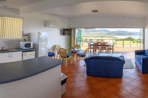 White Sands Estate - Accommodation Gladstone 4