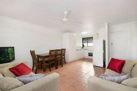 The Gulls Apartments - Accommodation Gladstone 7