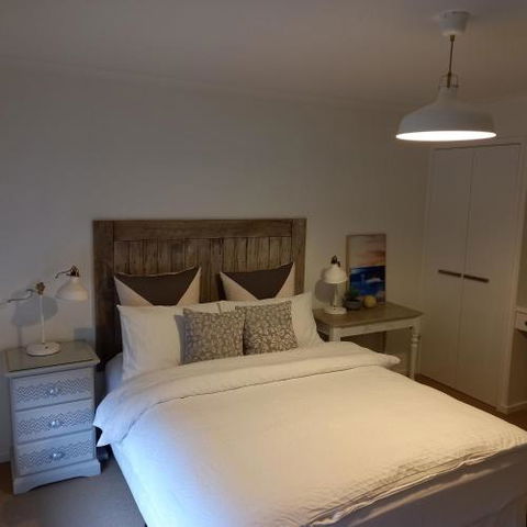 At Home Apartments - Accommodation Gladstone 4