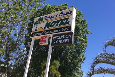 Inland Oasis Motel - Accommodation Gladstone 1