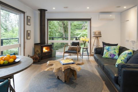 Misty Woods Retreat Olinda - Accommodation Gladstone 0