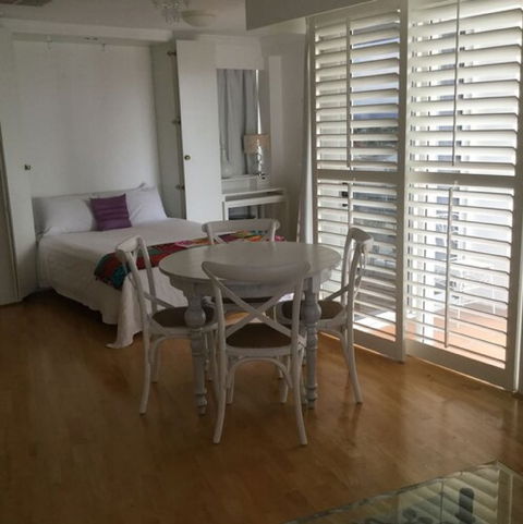Broadbeach Holiday Apartments - Accommodation Gladstone 5