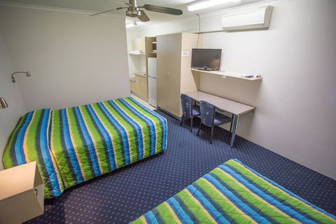 Fourth Avenue Motor Inn - Accommodation Gladstone 5