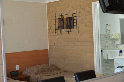 Alexander Motor Inn Moree - Accommodation Gladstone 2