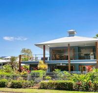 Reeflections Beachfront Holiday House - Accommodation Gladstone