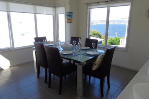 Chapman Street Townhouse Bellerive HobartTasmania - Accommodation Gladstone 0