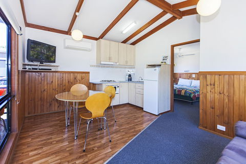 Naracoorte Holiday Park - Accommodation Gladstone 6