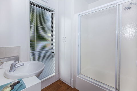 Naracoorte Holiday Park - Accommodation Gladstone 2