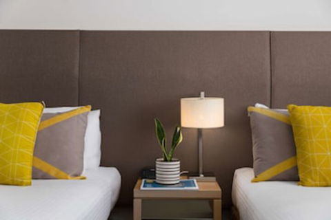 Atura Dandenong - Accommodation Gladstone 0