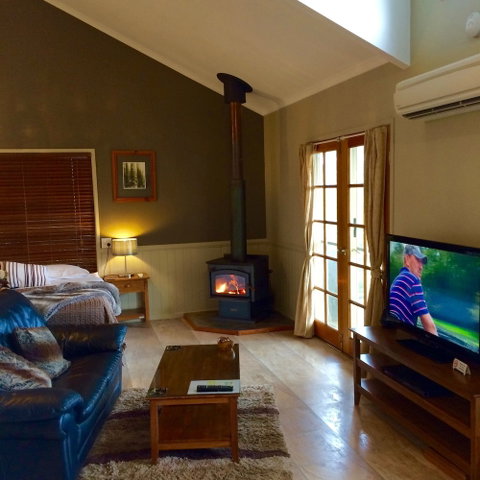 Maleny Luxury Cottages - Accommodation Gladstone 6