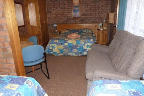Wintersun Motel - Accommodation Gladstone 4