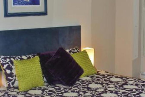 Pier Number 10 - Accommodation Gladstone 7