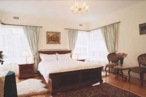 Bluebell Bed & Breakfast - Accommodation Gladstone 0