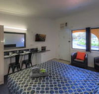 Twin Swans Motel - Accommodation Gladstone