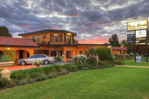 Twin Swans Motel - Accommodation Gladstone 2