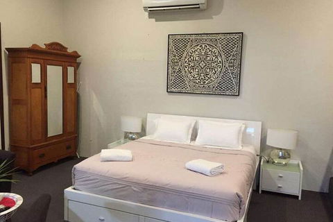 Fairway Manor Accommodation - Accommodation Gladstone 3