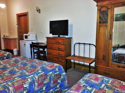 Sonbern Lodge Motel - Accommodation Gladstone 5