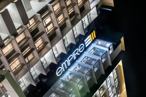 Empire Apartment Hotel - Accommodation Gladstone 2