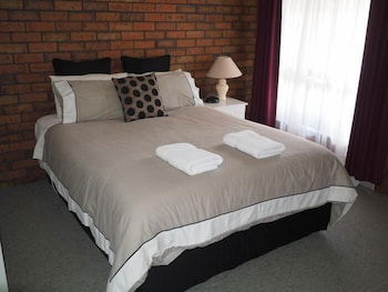 Jacaranda Motel & Holiday Units - Accommodation Gladstone 6