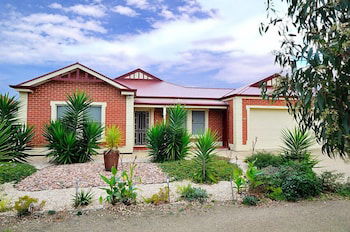 All Seasons' Escape Port Elliot - Accommodation Gladstone 0
