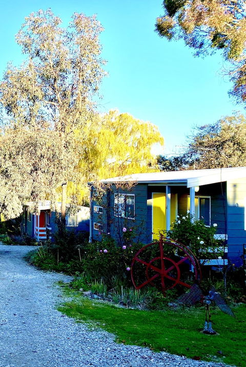 Beechworth Cabins - Accommodation Gladstone 2