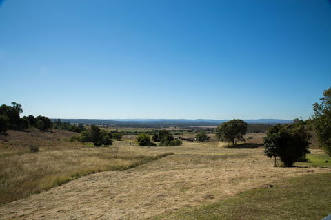 Deshons Retreat - Accommodation Gladstone 4