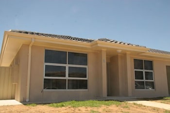 Ethelton Serviced Apartments - Accommodation Gladstone 6