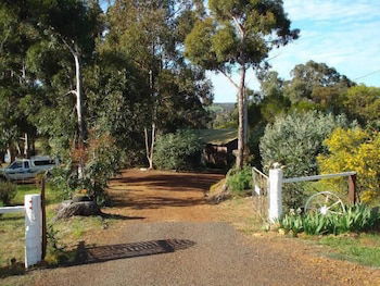 Pamela's Retreat - Accommodation Gladstone 0