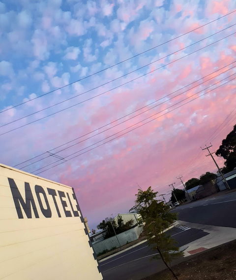 Motel River Bend - Accommodation Gladstone 2