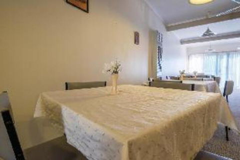 London Motor Inn - Accommodation Gladstone 0